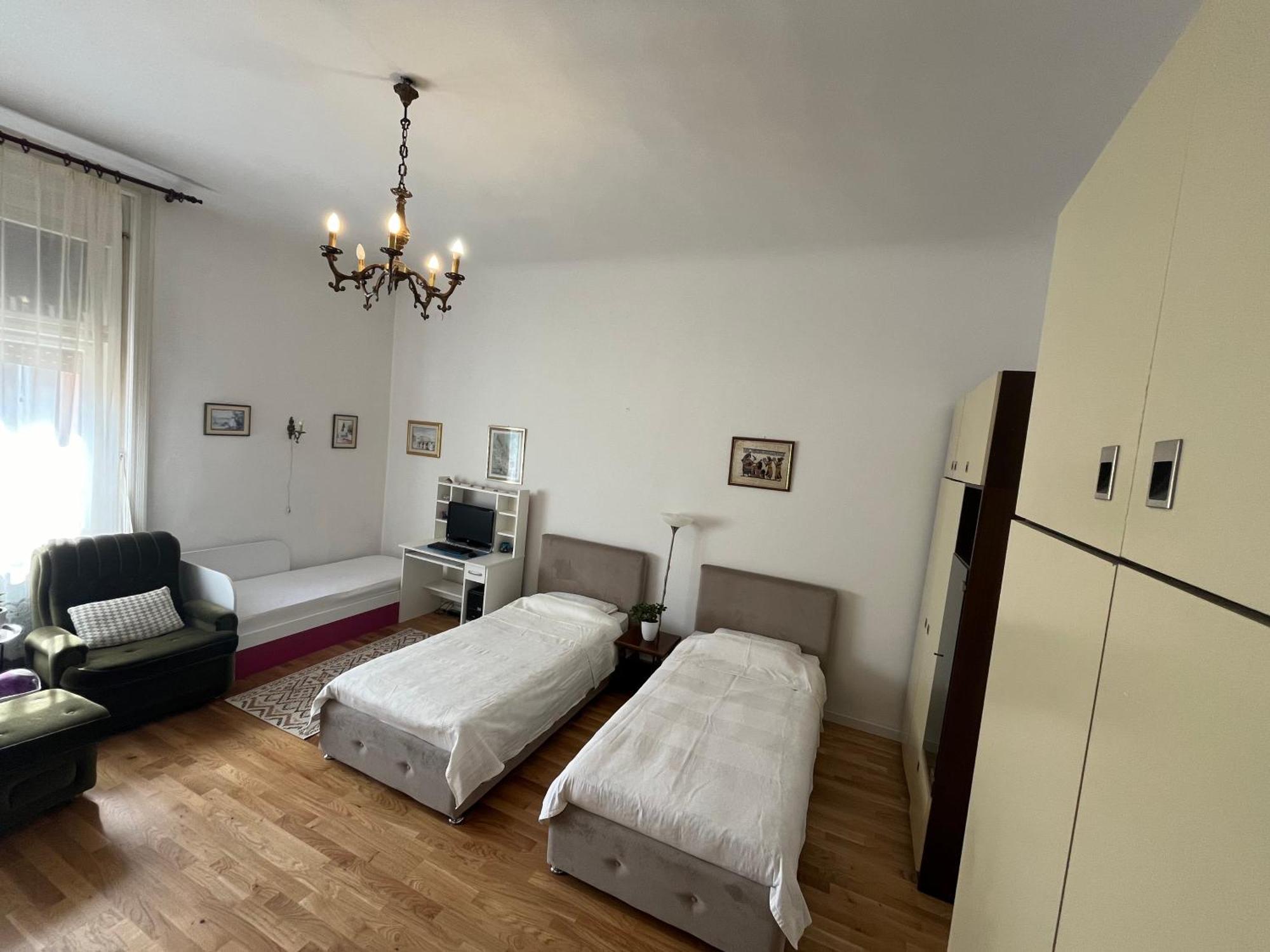 The Best Location Salon Apartment With Main Street View SJJ Eksteriør billede