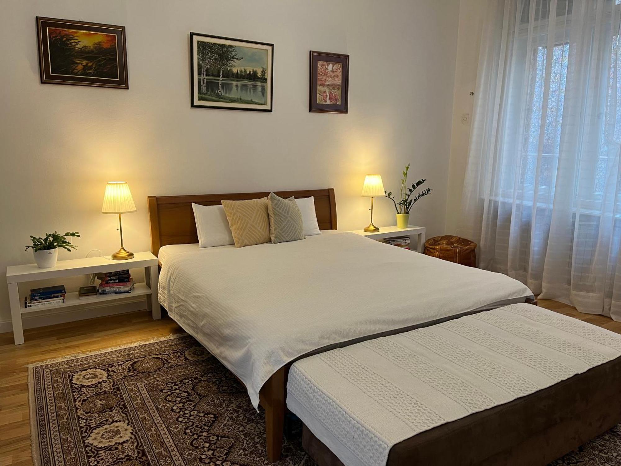 The Best Location Salon Apartment With Main Street View SJJ Eksteriør billede