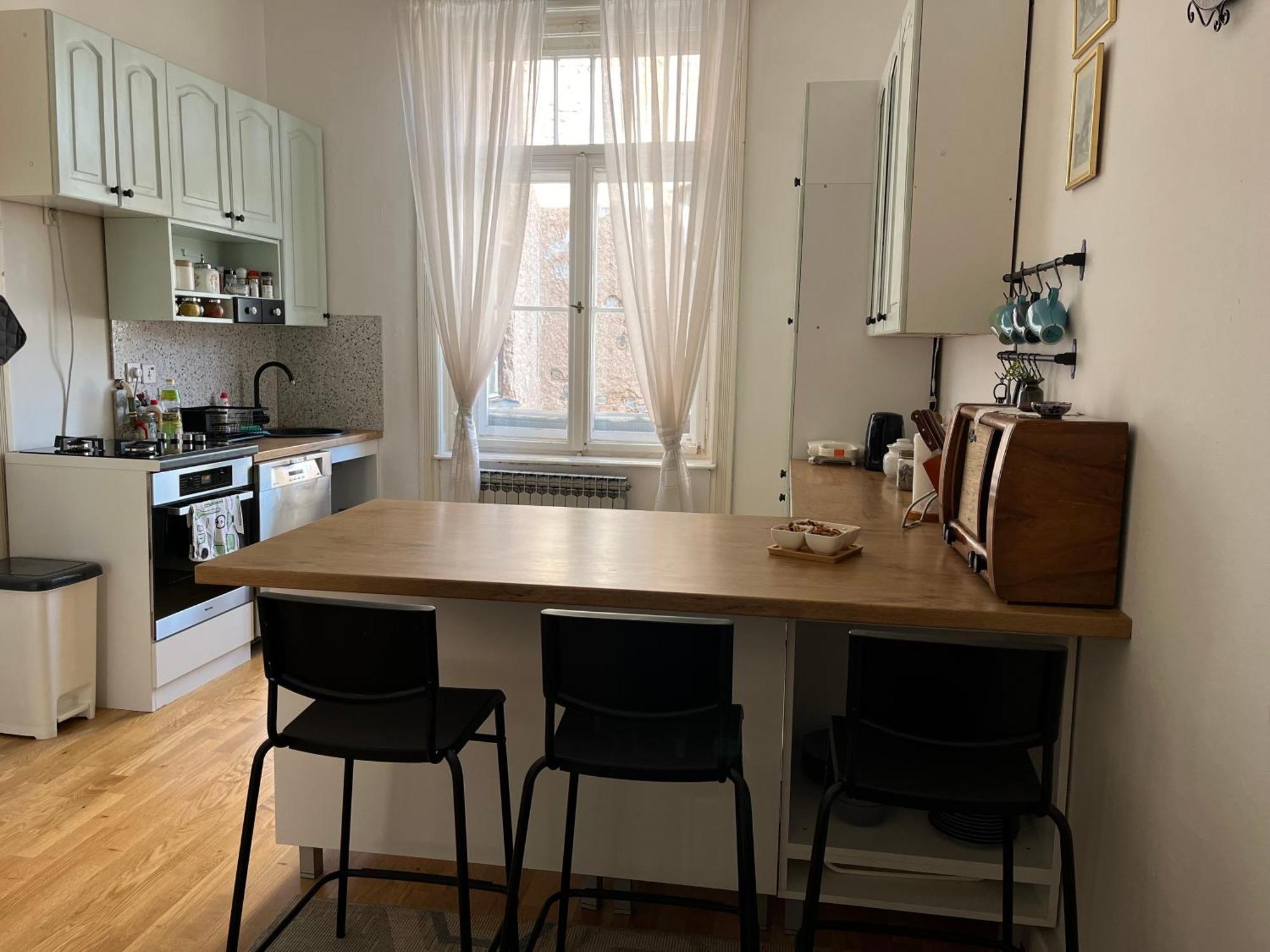 The Best Location Salon Apartment With Main Street View SJJ Eksteriør billede